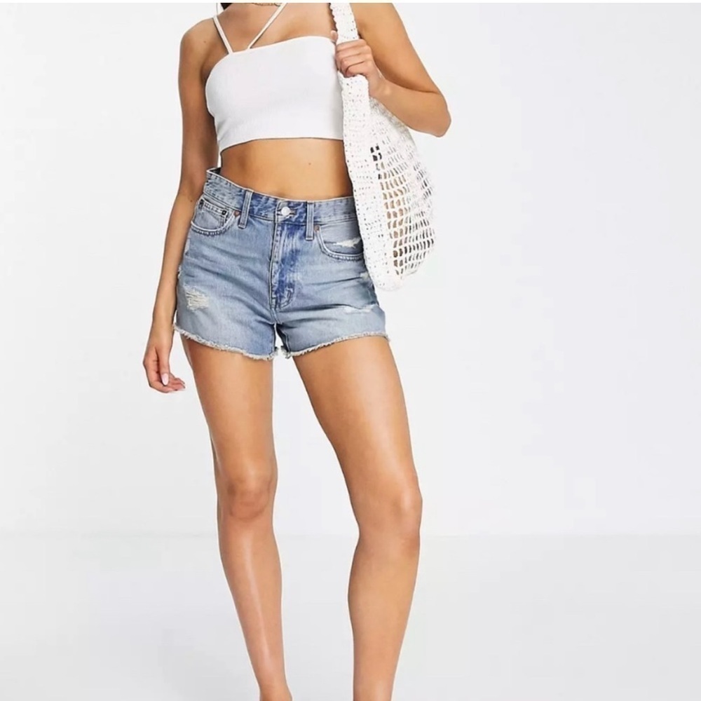 NEW Madewell Relaxed Denim Shorts Mid Rise Sits on Hip with a Roomy Leg Size 25